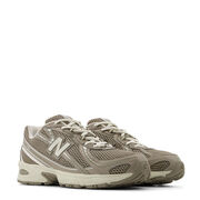 New Balance U740SA2