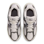 Nike HQ6411-003 NIKE V5 RNR (GS)