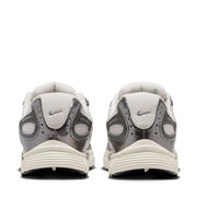 Nike HQ6411-003 NIKE V5 RNR (GS)