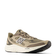 New Balance MARIS8I9