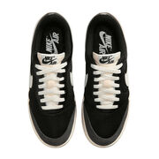 Nike IQ0704-001 WMNS AIR JORDAN SKYLINE LOW