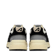 Autry A1UNHYLMUM23 HYPERWAY LOW MAN SUEDE/MESH BLK/SILV