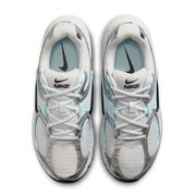Nike HQ7901-011 W NIKE V5 RNR