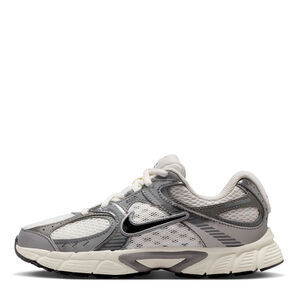 Nike HQ6411-003 NIKE V5 RNR (GS)
