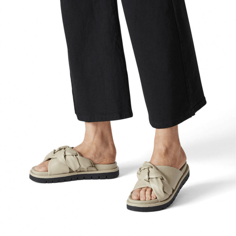 Tamaris 27236-701 PALE KHAKI