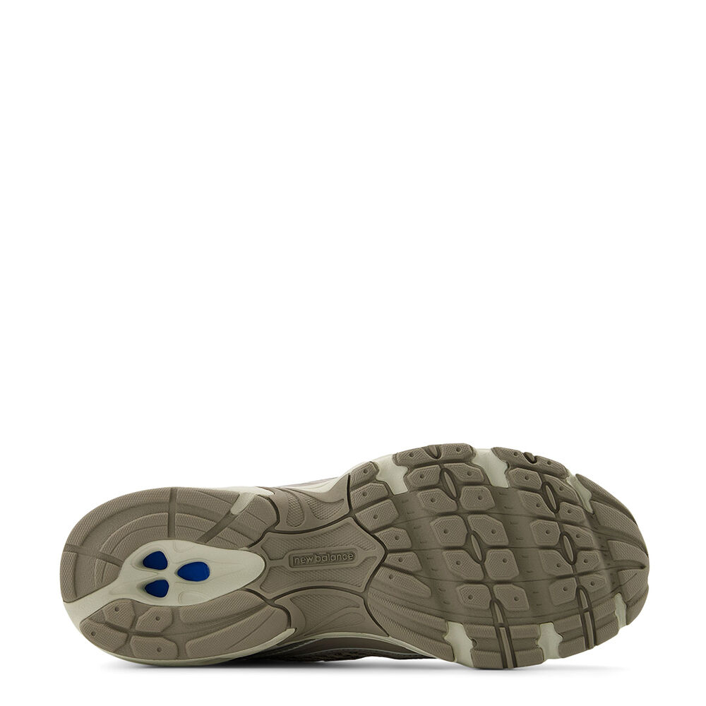 New Balance U740SA2
