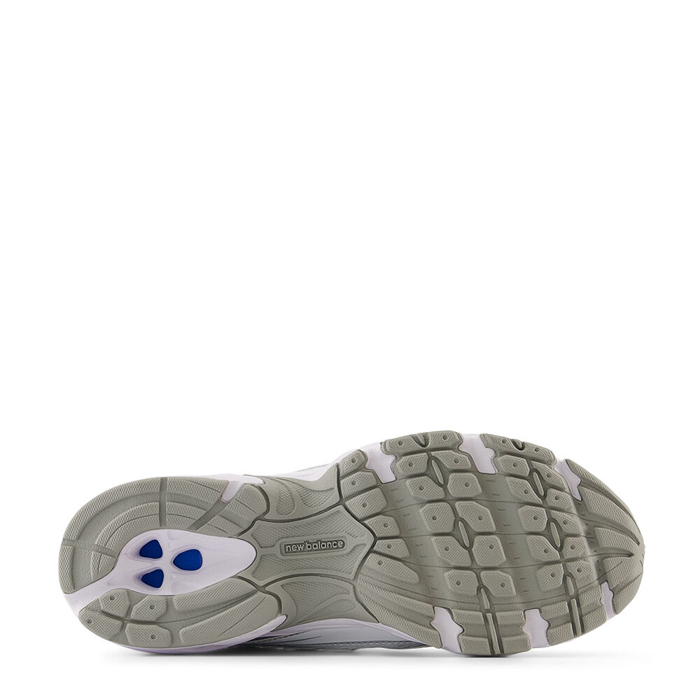 New Balance U740WM2