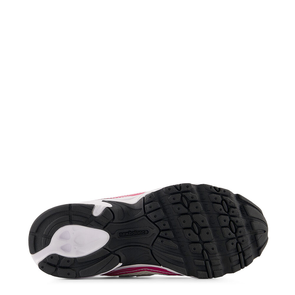 New Balance P740677